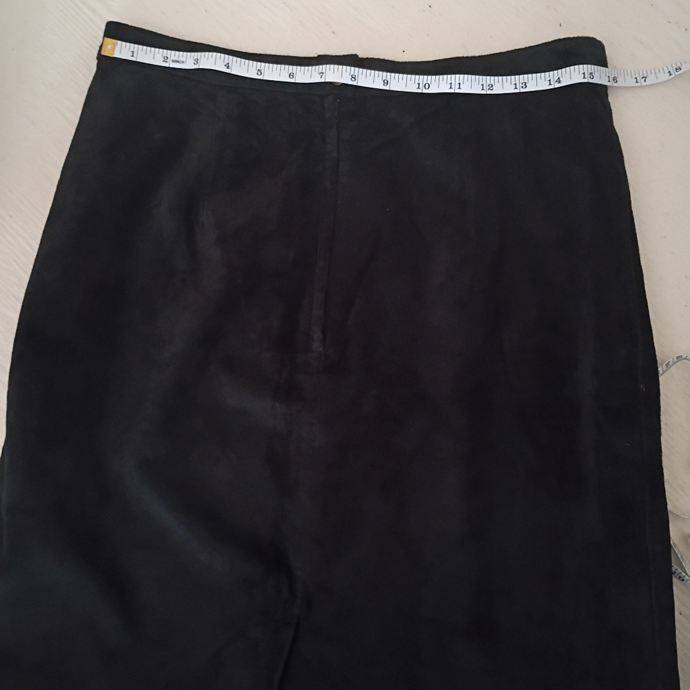 Christopher Black Velvet Pencil Skirt - Picture 5 of 6